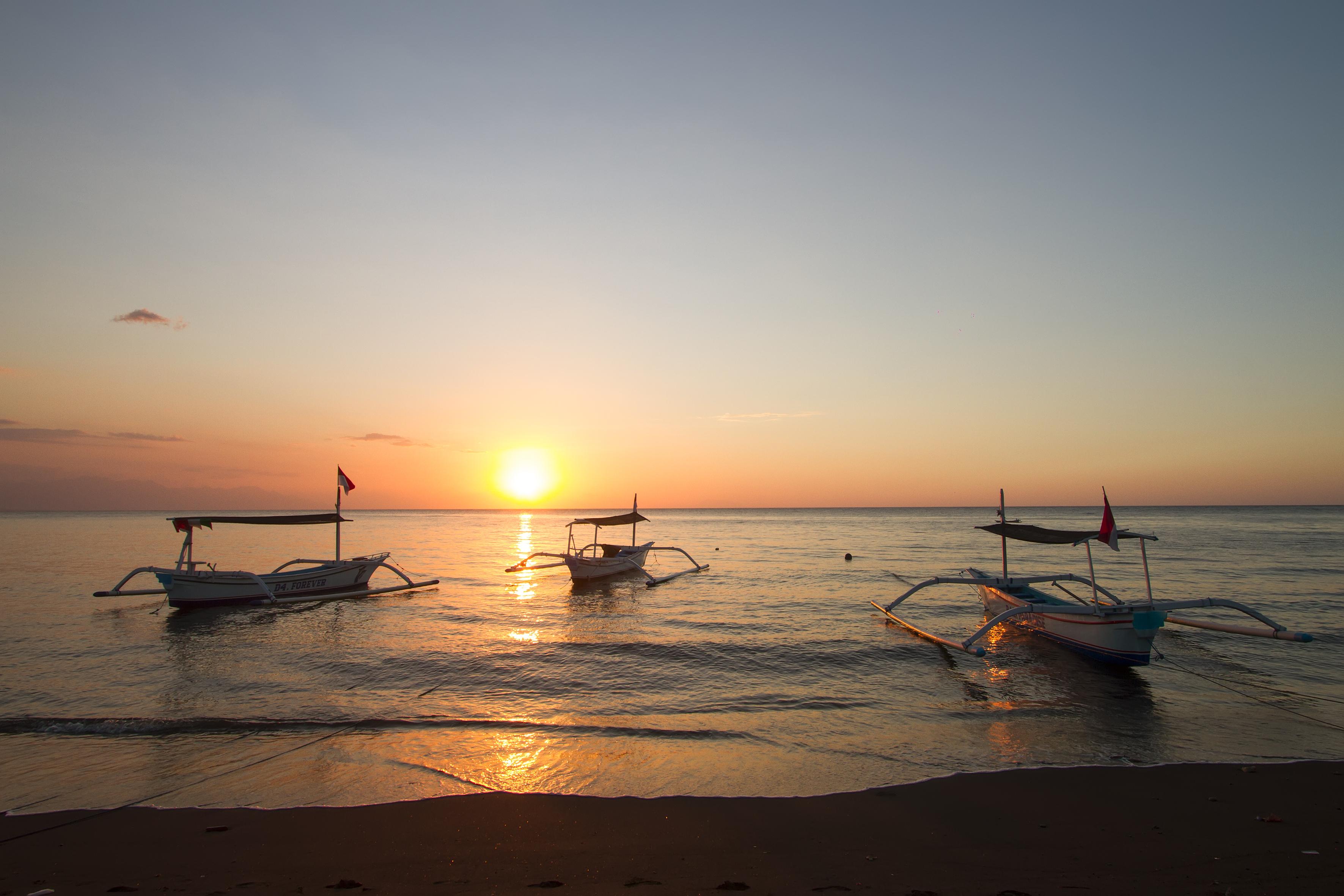 Bali Taman Beach Resort & Spa Lovina Pabean Buleleng Exteriör bild