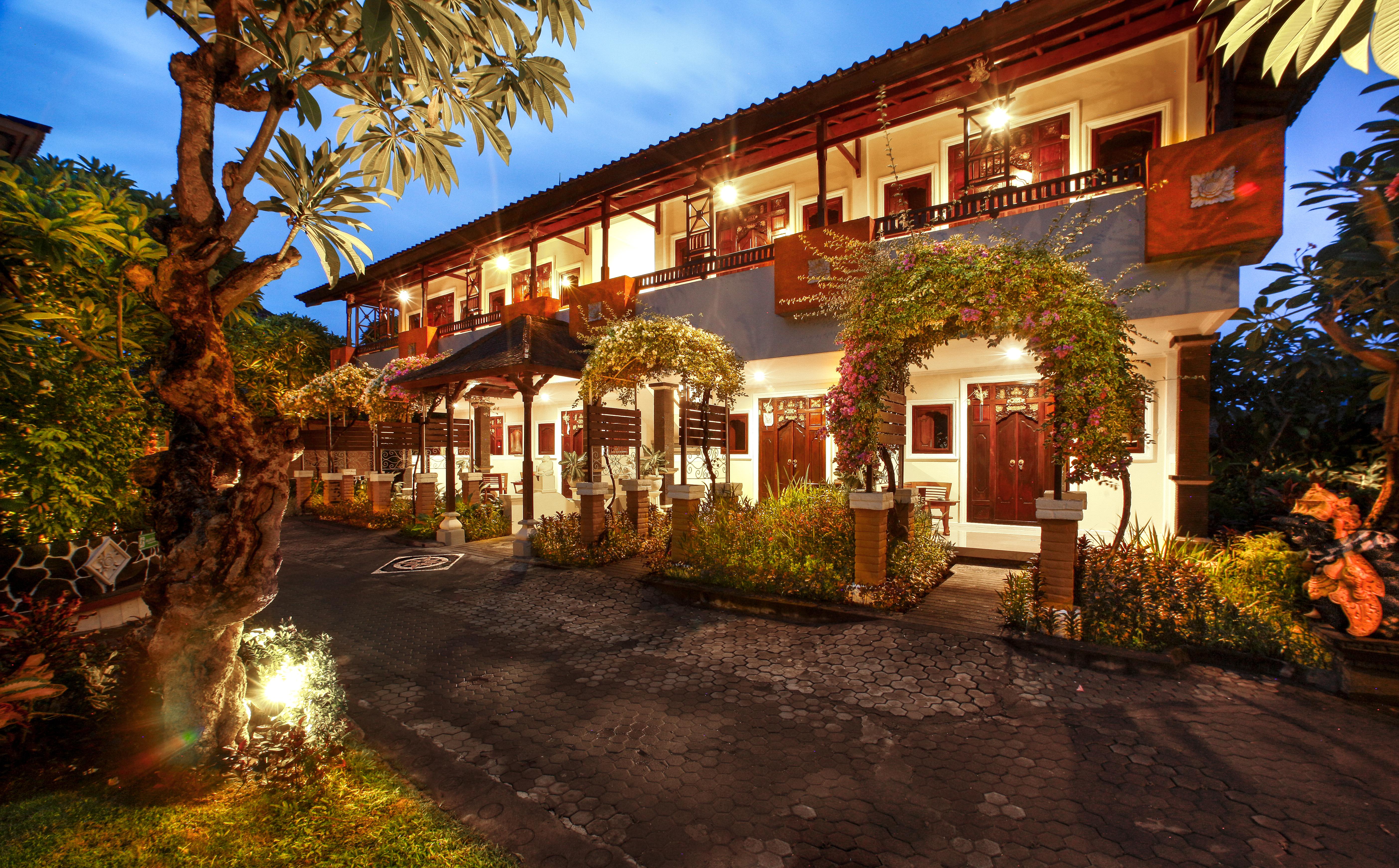 Bali Taman Beach Resort & Spa Lovina Pabean Buleleng Exteriör bild