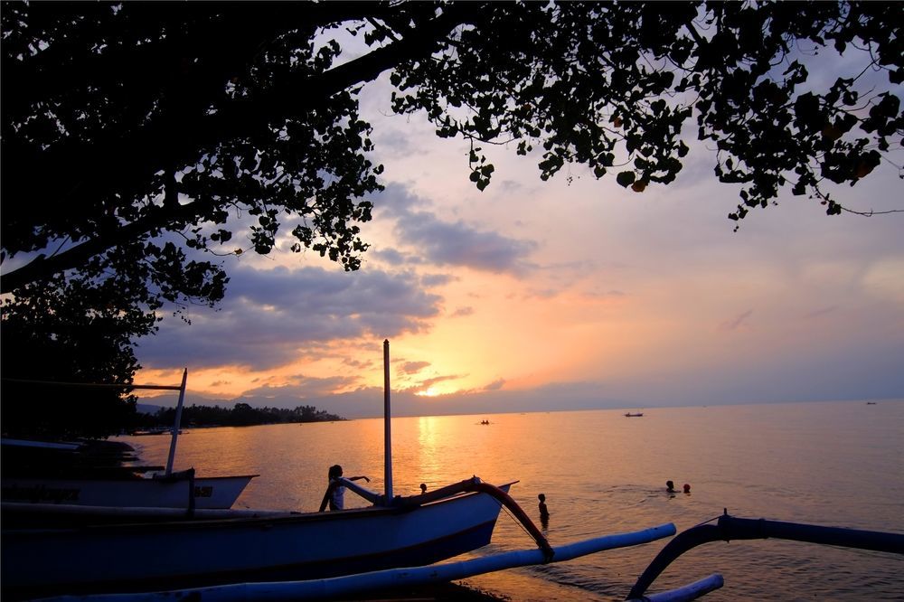 Bali Taman Beach Resort & Spa Lovina Pabean Buleleng Exteriör bild