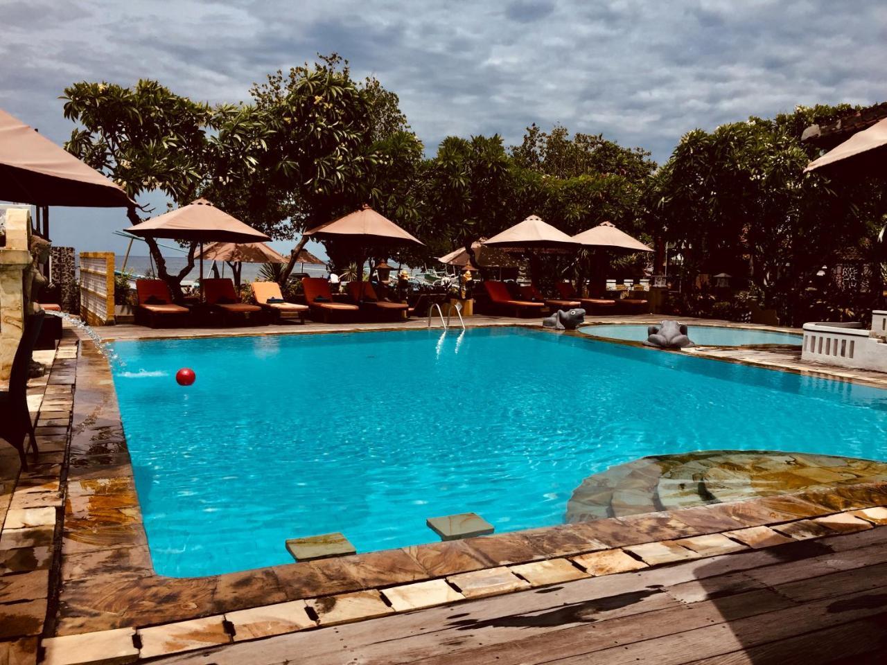 Bali Taman Beach Resort & Spa Lovina Pabean Buleleng Exteriör bild