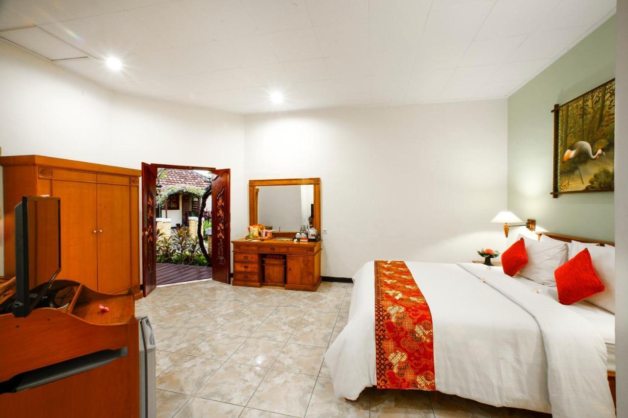 Bali Taman Beach Resort & Spa Lovina Pabean Buleleng Exteriör bild